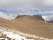 02 - la Patanua appare con le grandi praterie parzialmente coperte dalla prima neve