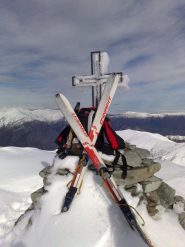 in cima