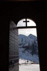 Uno sguardo dalla Cappella - Bivacco