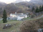 Santuario dalla via di salita