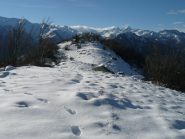 Saliscendi verso la cima e traccia di salita