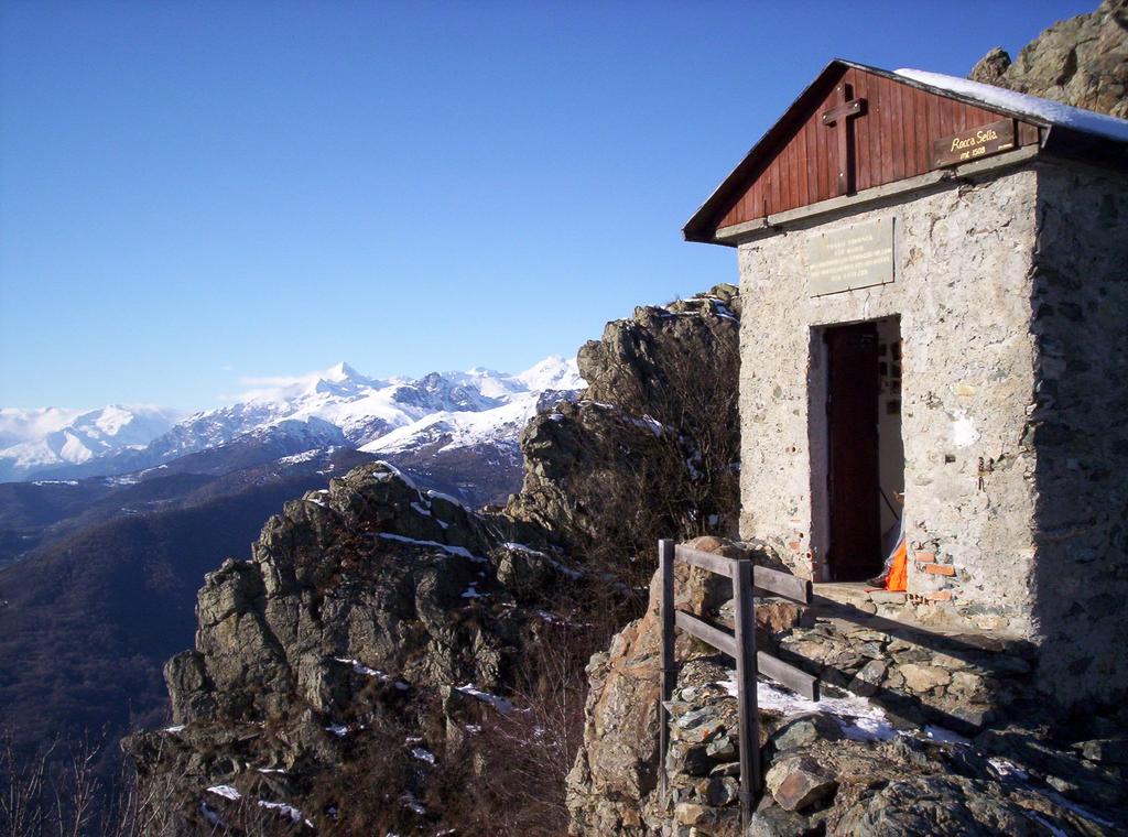 il rocciamelone dalla cima del roccasella