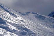in alcuni tratti la neve è ghiacciata