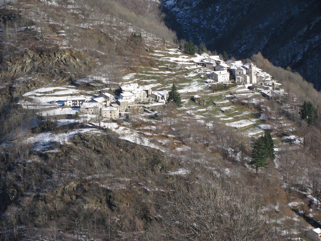 Succinto visto da Casasse