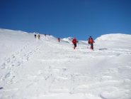 scendendo di corsa