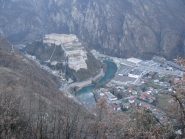 Forte di Bard visto dal sentiero che scende alle vigne di Ban