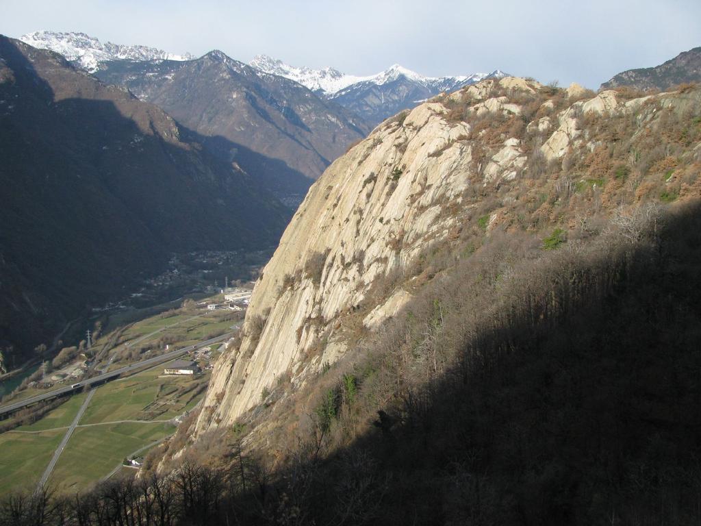 Il bel profilo della Corma vista dalla stradina militare