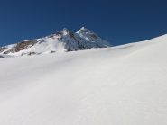 nessuna traccia davanti