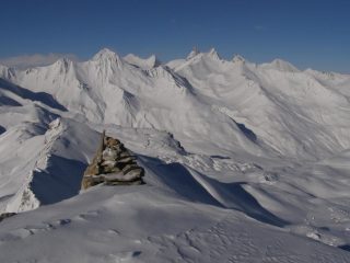 in cima
