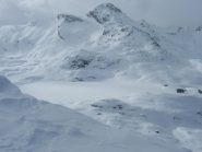il lago miserin innevato