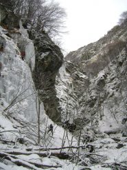 seconda cascata del brunel, in secondo piano 