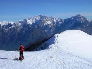 Le Grigne sullo sfondo