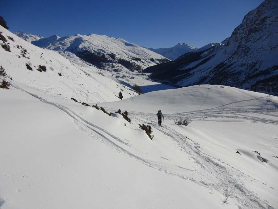 Salendo sopra le Grange La Chau
