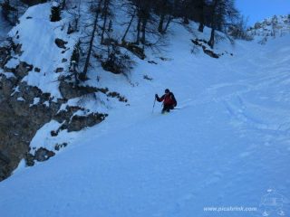 mark in neve profonda