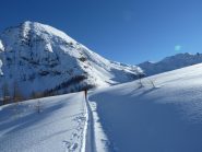 La Bianca davanti a noi