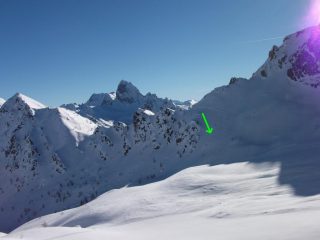 la forcella che mette in comunicazione i valloni Cassin-Inchiaus