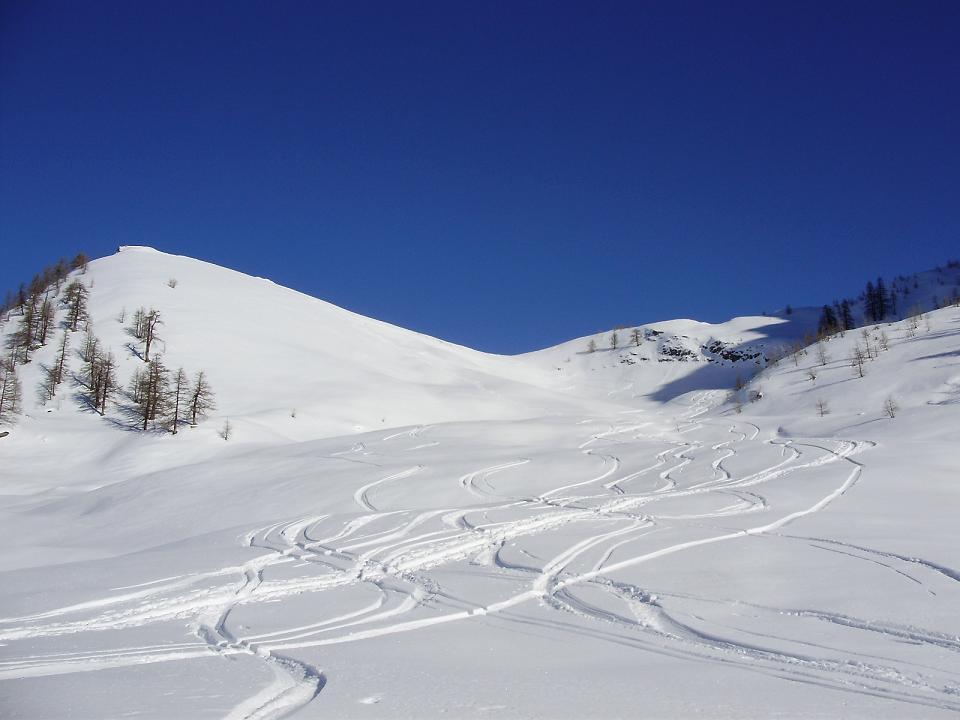 il colle sud e a sinistra la quota 2409