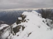 Alcuni passaggi lungo la cresta, un pò delicati per la neve gelata e crostosa.