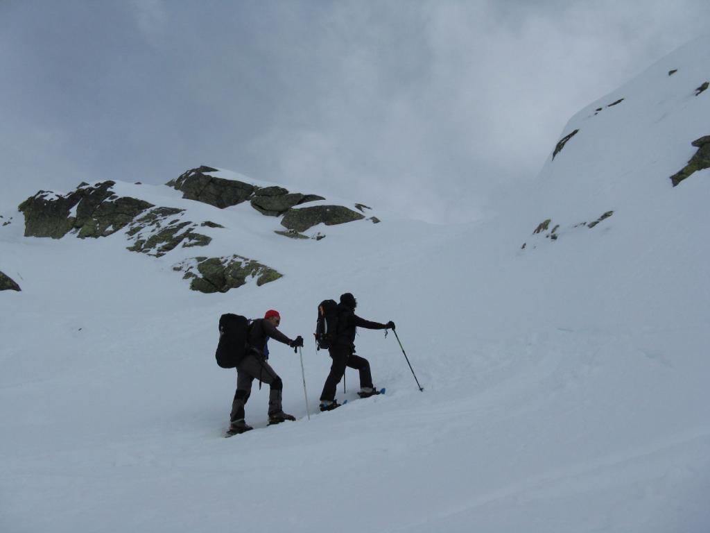 uscendo dalla nebbia