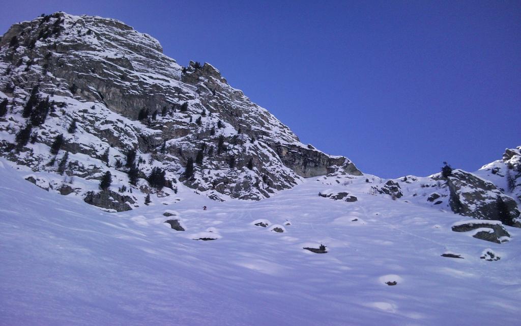 Discesa dal colle verso il versante Cuneaz