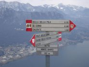 Indicazioni in cima al Monte Barro