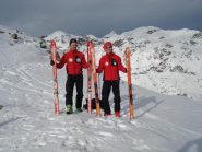 Andrea e Luca, con la divisa ufficiale, in vetta