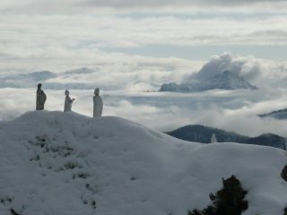 Statuette di guardia alla valle e Uia di Calcante