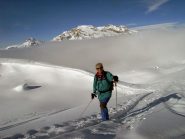 appena fuori dalle nuvole, spunta il Rutor, e anche Roberto