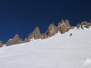Alberto sugli ampissimi pendii inferiori