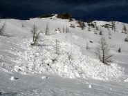 Piccola slavina nei pressi del colle del Lago Bianco