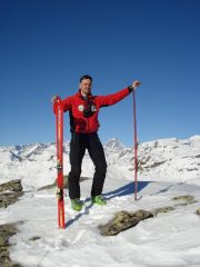 Finalmente in vetta con gli sci. Sempre spettacolare la vista del Cervino