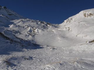 a monte delle caserme diroccate