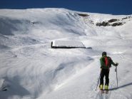 Risalita dalla baita Verzuda, versnte est