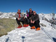 Il gruppo meno due