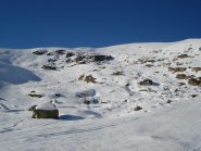 salendo prima del plateau. La neve non è tanta ma è comunque sufficiente.