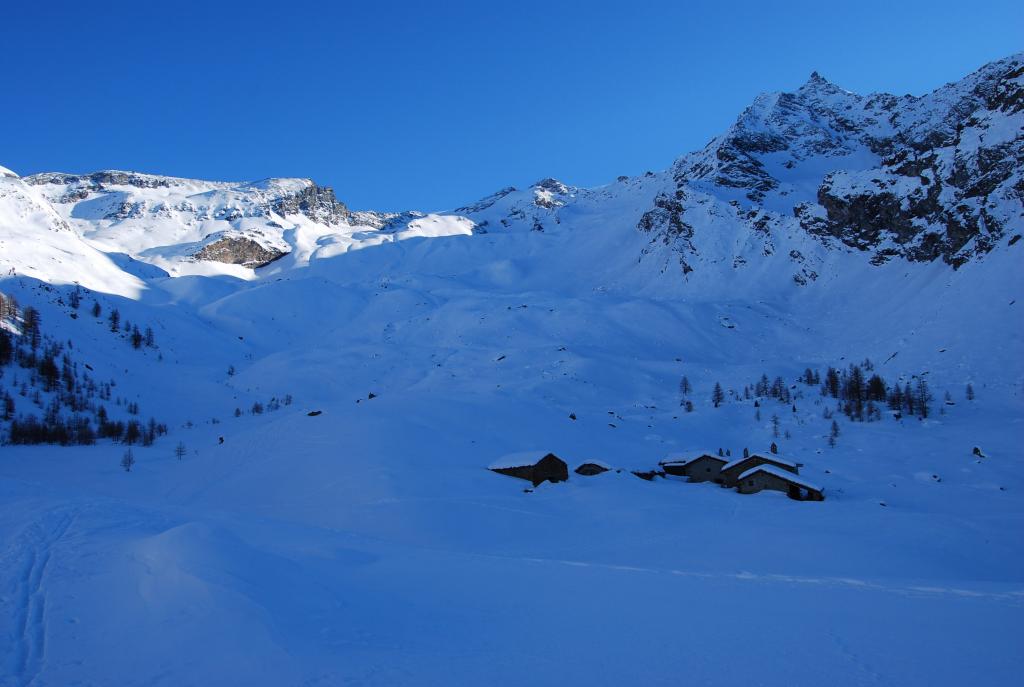 Gli Alpeggi ed il vallone di Entrelor