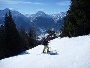 in salita nel bosco