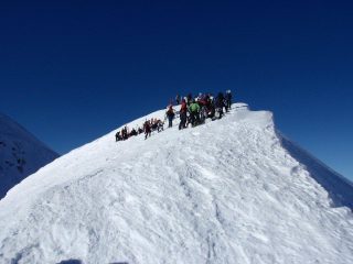 affollamento in cima