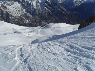 in discesa dal colle