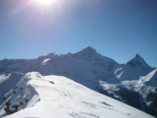 Grivola e Nomenon