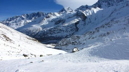la prima parte della Comba de Drone salita e il Grand Combin sullo sfondo (5-2-2011)