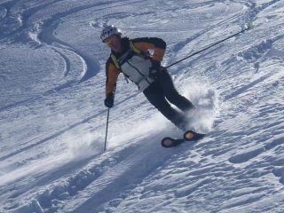 Stefano in versione freeride nel canalone