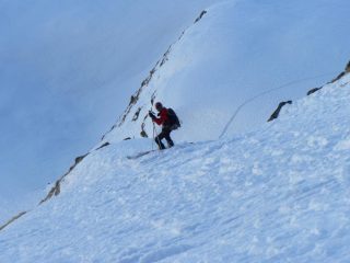 dario sul vuoto dell'ultima rampetta in basso per uscire dalla cengia