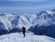 Sulla cima guardando il piatto Piz Arpiglia