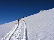 Salendo verso il colle.