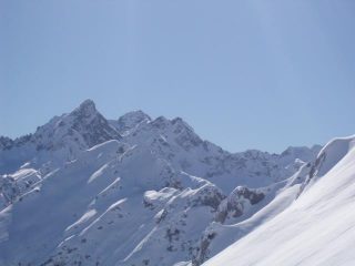 frisson e rocca dell'abisso