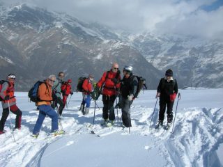 gruppo in discesa durante una pausa