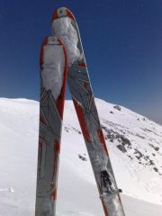 sullo sfondo cima pienasea