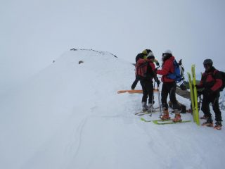 la partenza dalla vetta