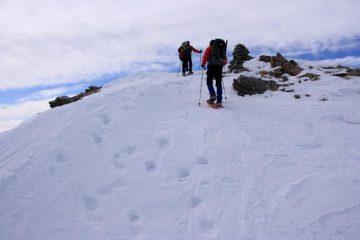 l'arrivo in vetta alla Tete de Plate Longe (26-2-2011)